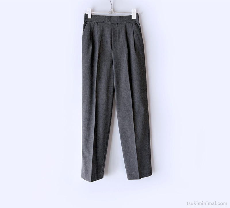 ウツクシルエットテーパードパンツ